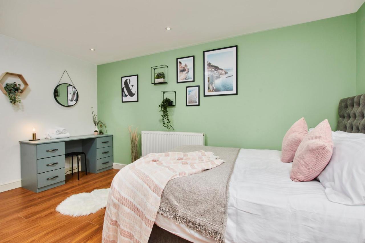 Апартаменты Stunning City Centre 3 Bed, 3 Bath - Sleeps 8! Лидс Экстерьер фото