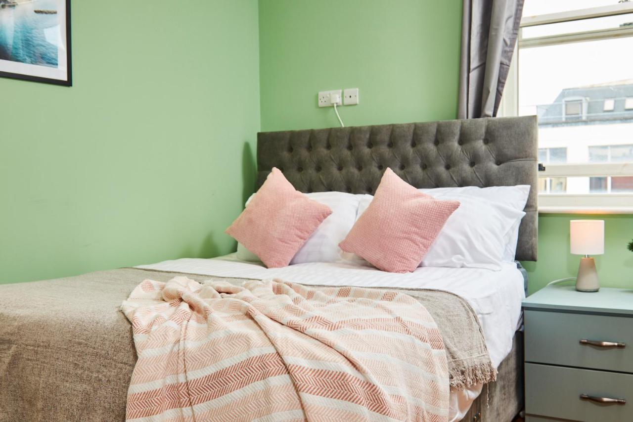 Апартаменты Stunning City Centre 3 Bed, 3 Bath - Sleeps 8! Лидс Экстерьер фото